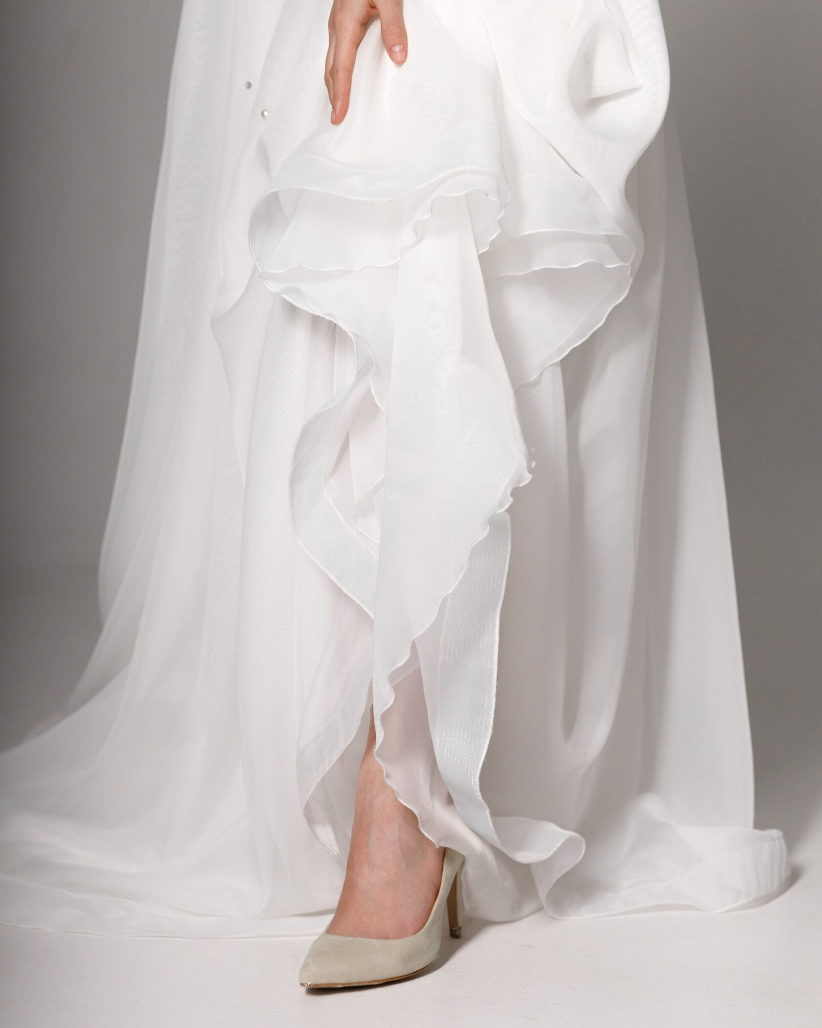 Lightweight and airy wedding gown designed for movement and elegance